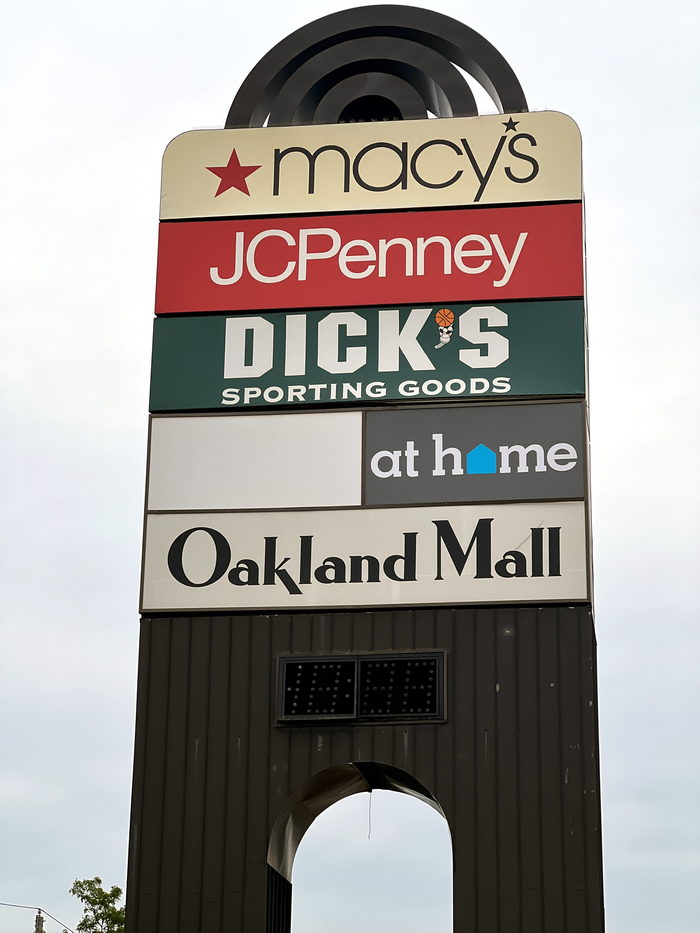Oakland Mall